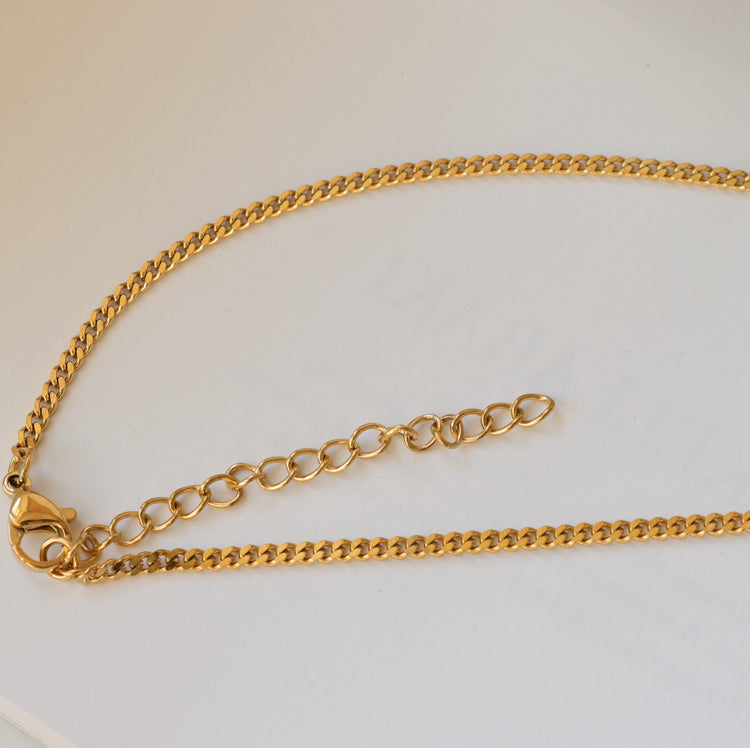 FLOWER PENDANT NECKLACE