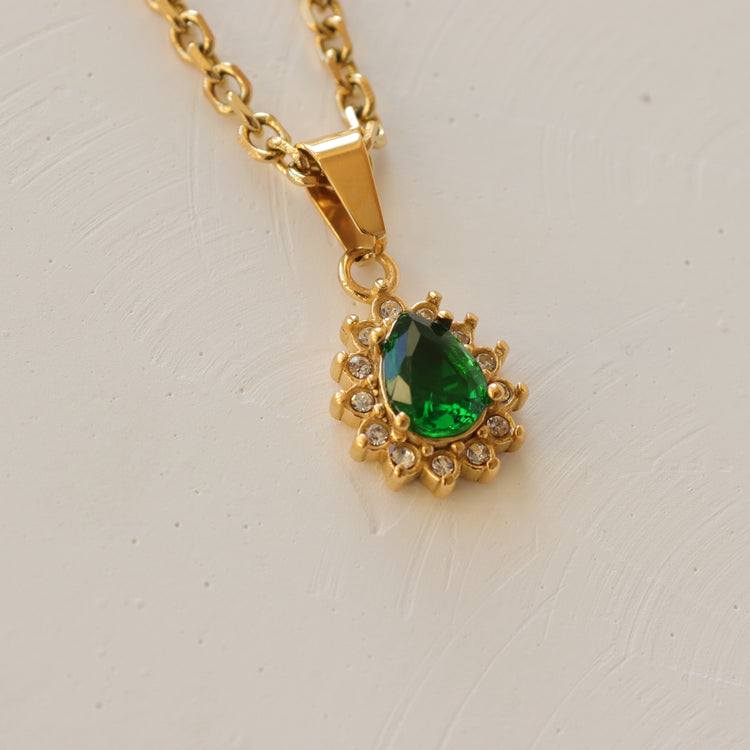 GREEN VICTORIA NECKLACE