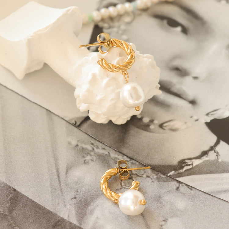 PEARL STUD EARRINGS