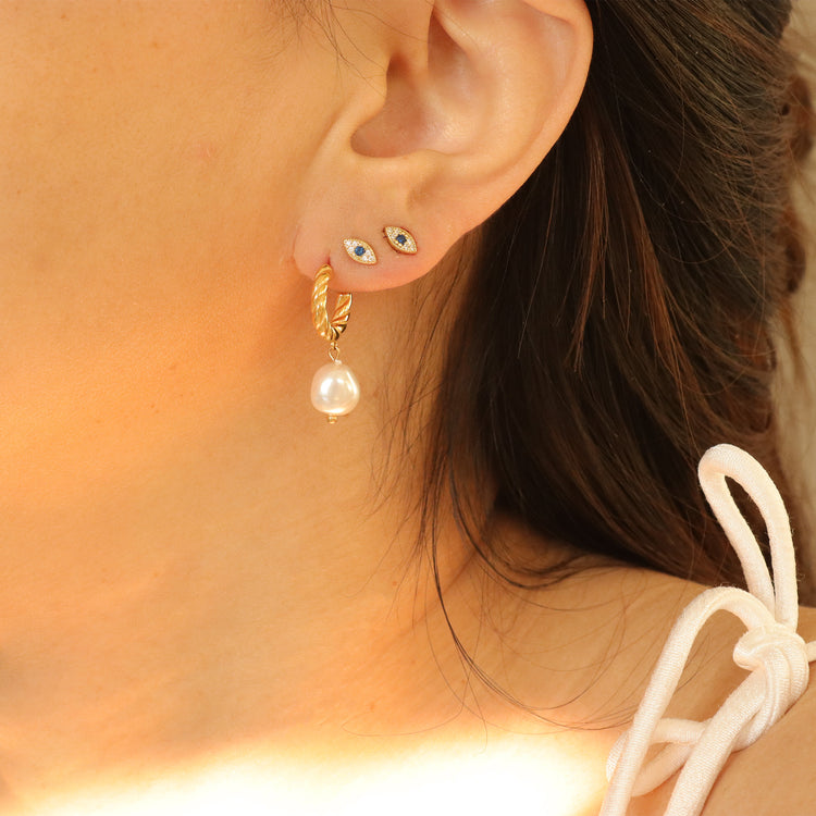 PEARL STUD EARRINGS