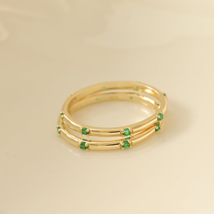 EMERALD DAZZLING BAND RING