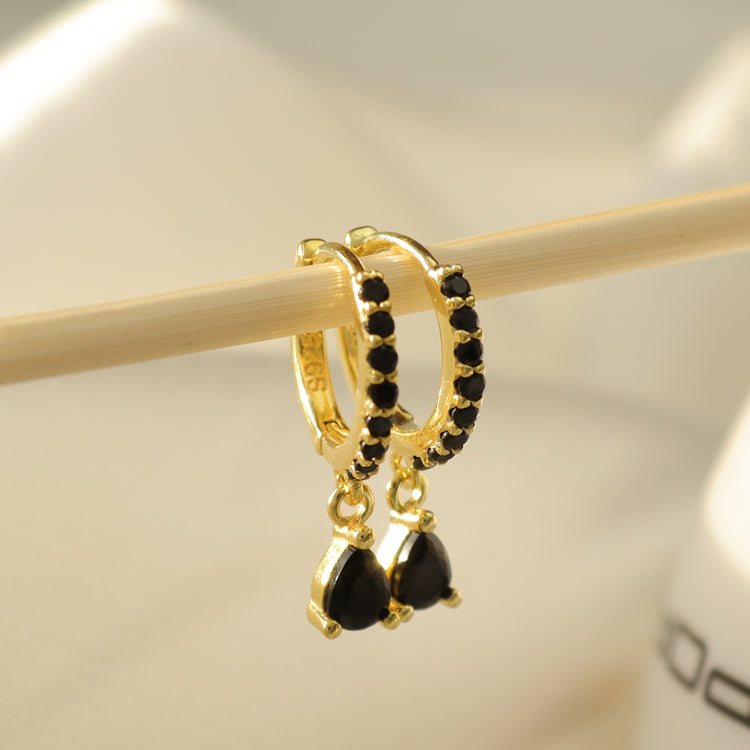 BLACK MELODY EARRINGS