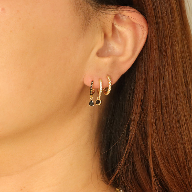 BLACK MELODY EARRINGS