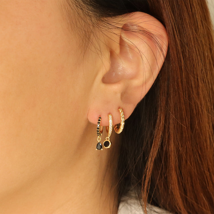 BLACK MELODY EARRINGS