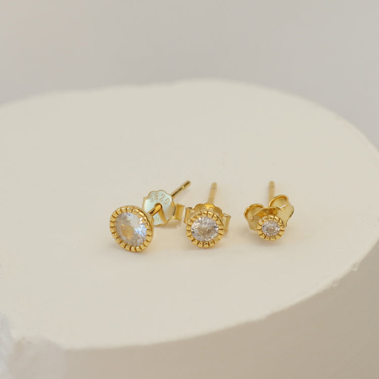 ESSENTIAL STUD EARRINGS SET / 3 PCS