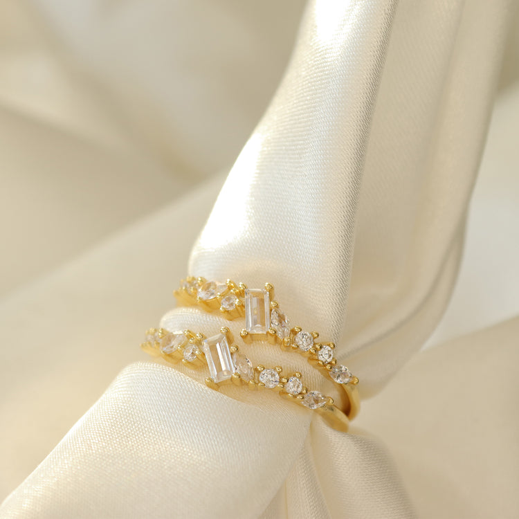 LARA BAND RING
