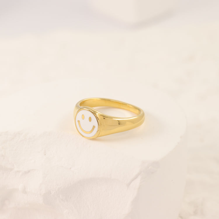 WHITE SMILE RING