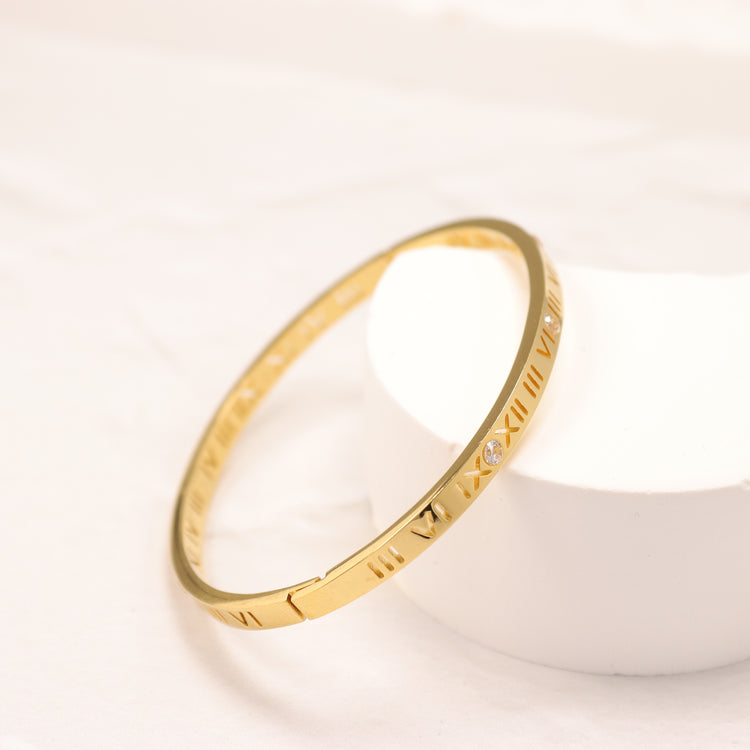 ROMAN CRYSTAL BANGLE