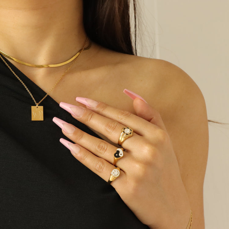 MIA SMILE RING