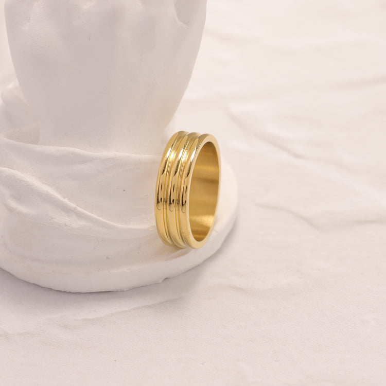 THREEFOLD RING