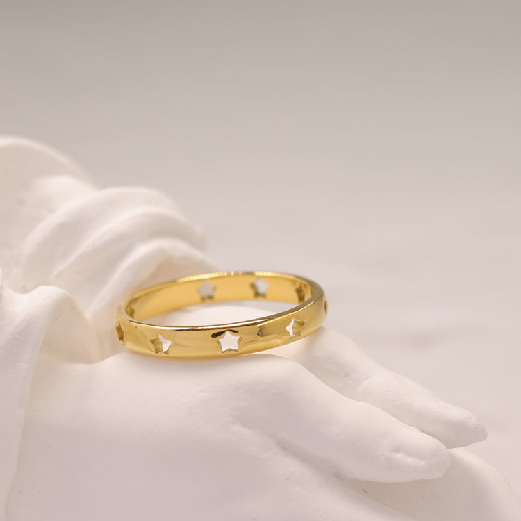 CELESTIAL HUG RING