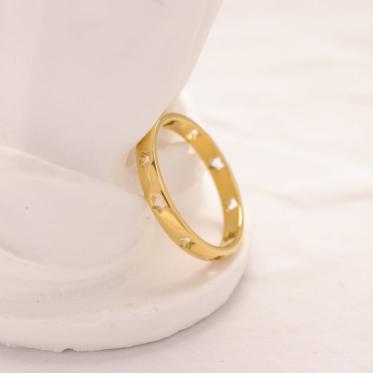 CELESTIAL HUG RING