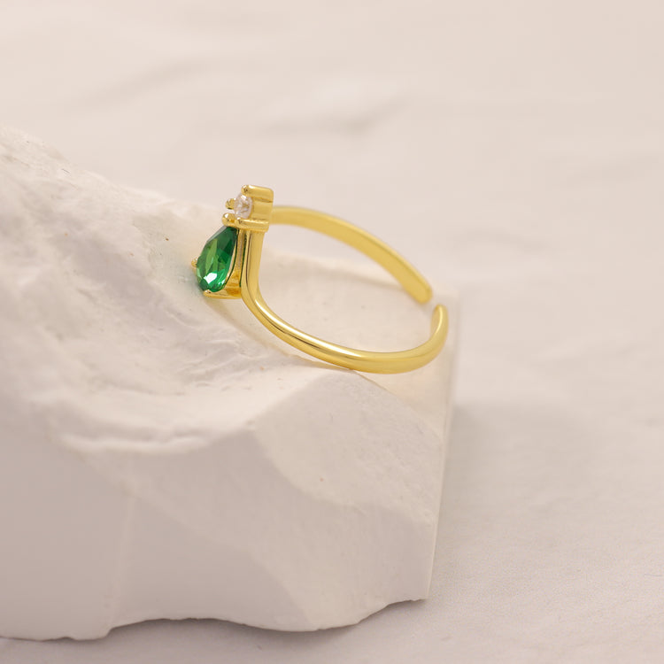 DAINTY CROWN RING