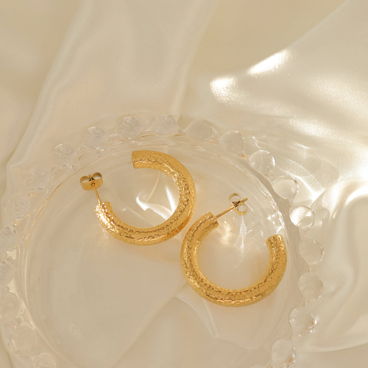 RUBY STUD EARRINGS