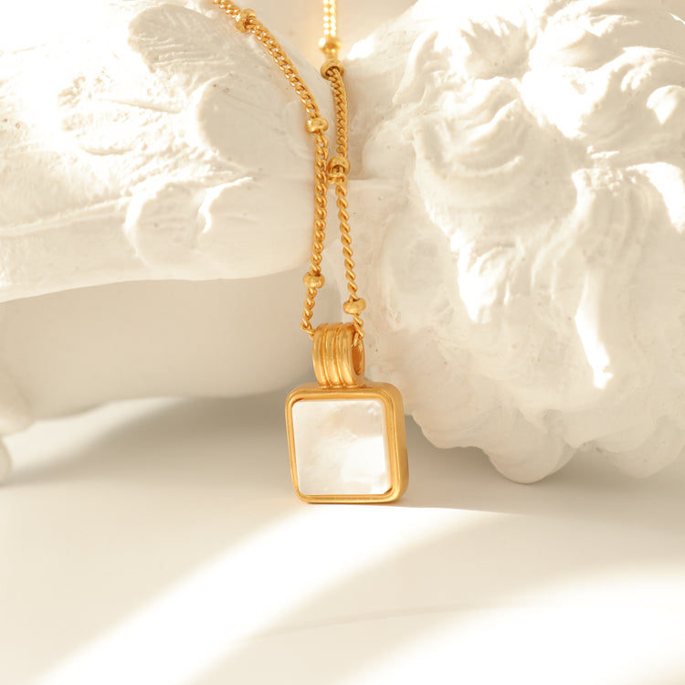 WHITE SQUARE PENDANT NECKLACE