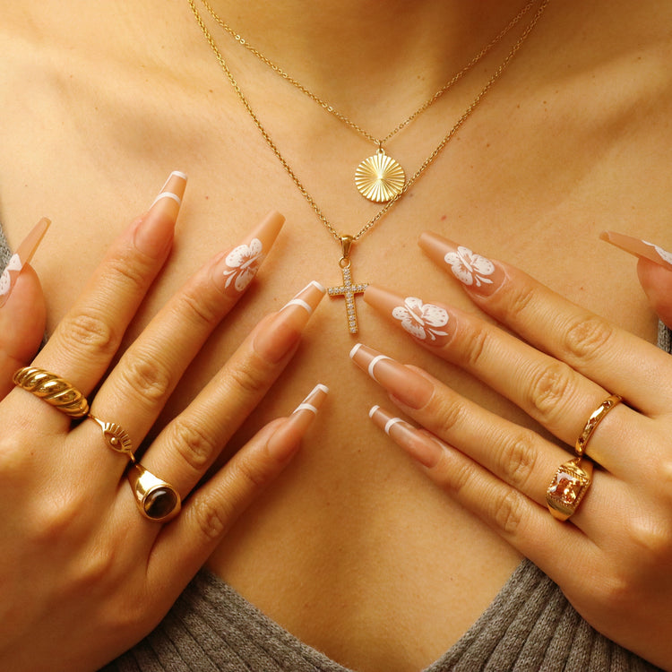 CENTRAL NECKLACE