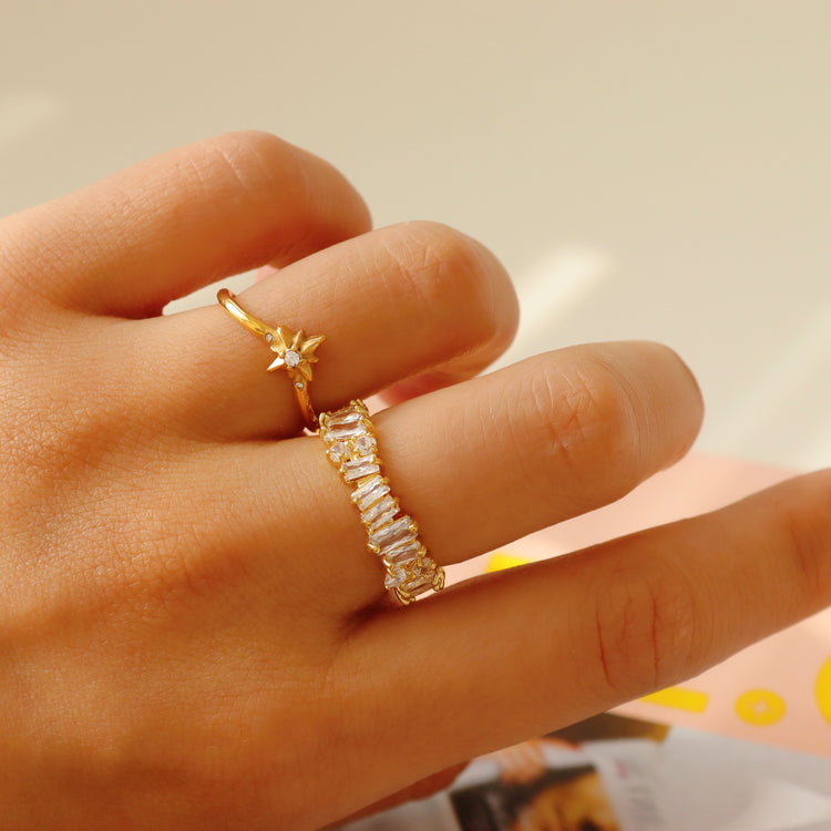 STAR RING