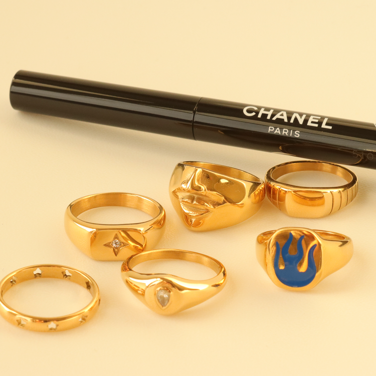 KARA RING
