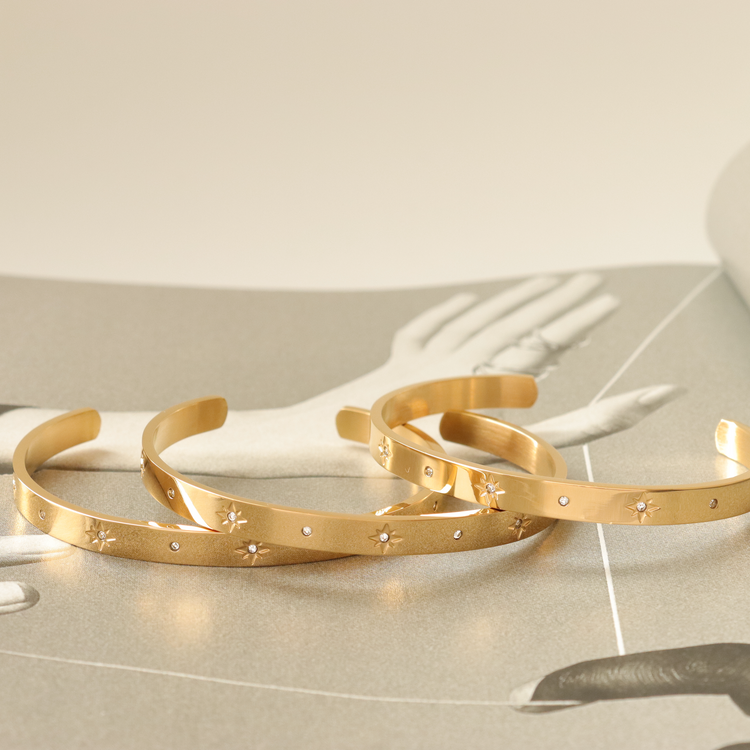 STAR LIGHT BANGLE