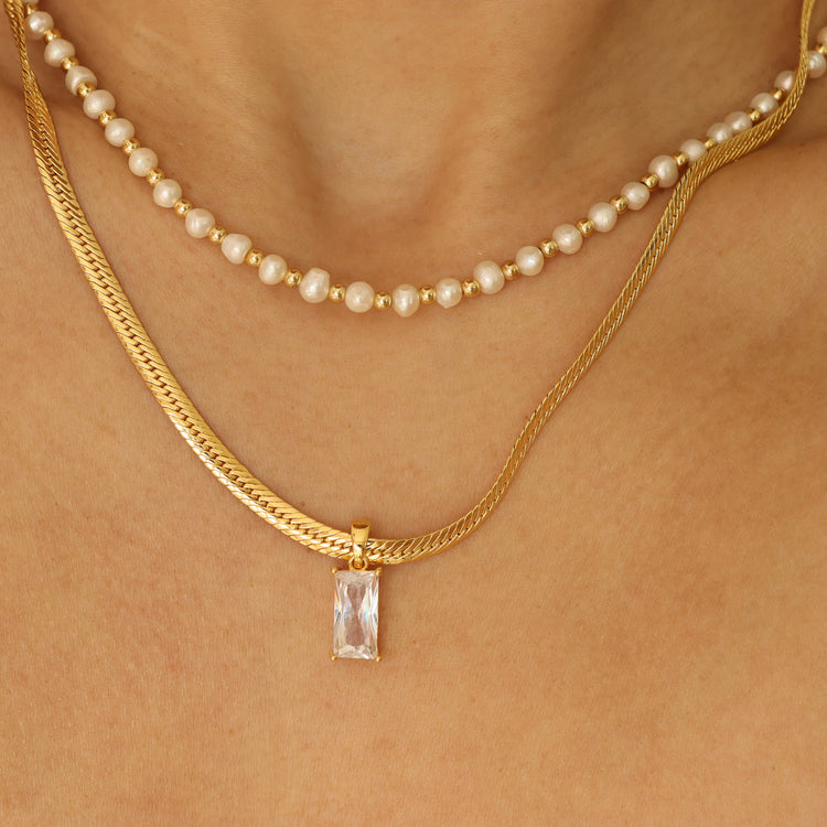 CRESCENT CRYSTAL NECKLACE