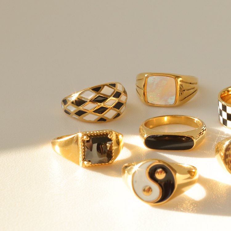 AVA GOLD RING