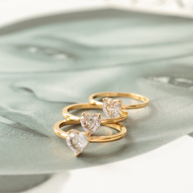 CRYSTAL HEART STACKING RING
