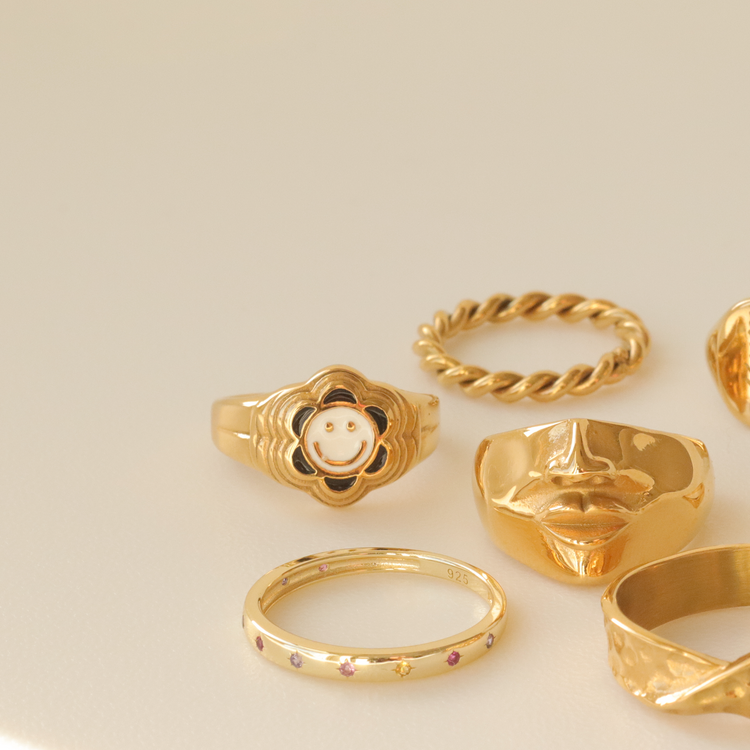 MIA SMILE RING