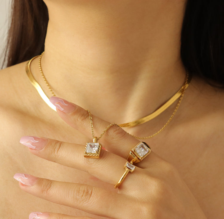 EMILY WHITE RING