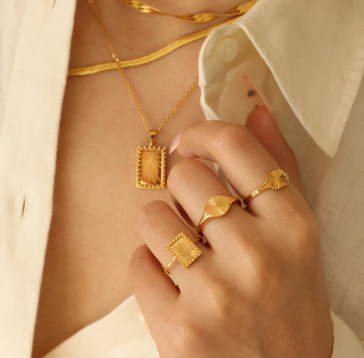 SUN RADIANT RING