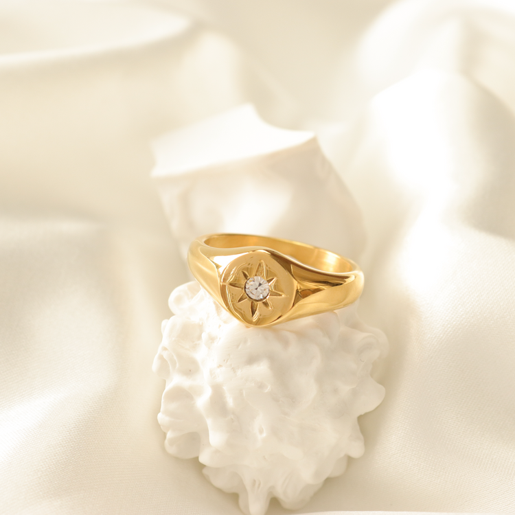 SHINING STAR GOLD RING