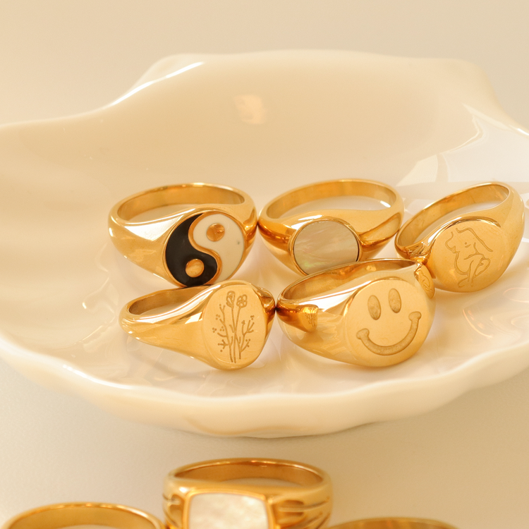 YIN/YANG GOLD RING