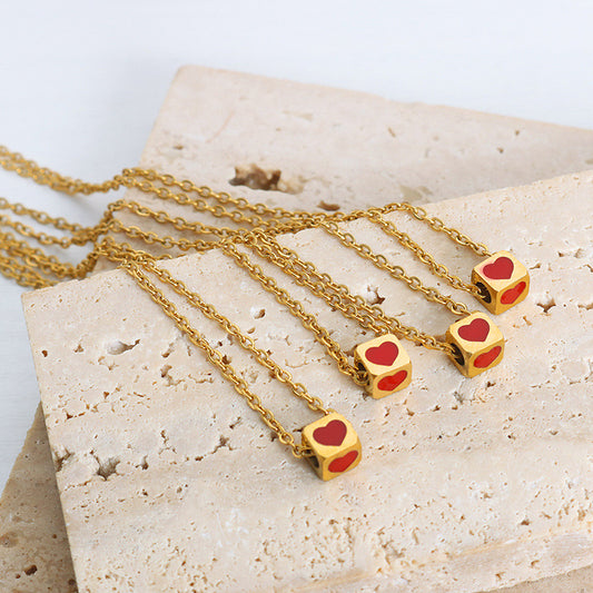 DAINTY HEART GOLD NECKLACE