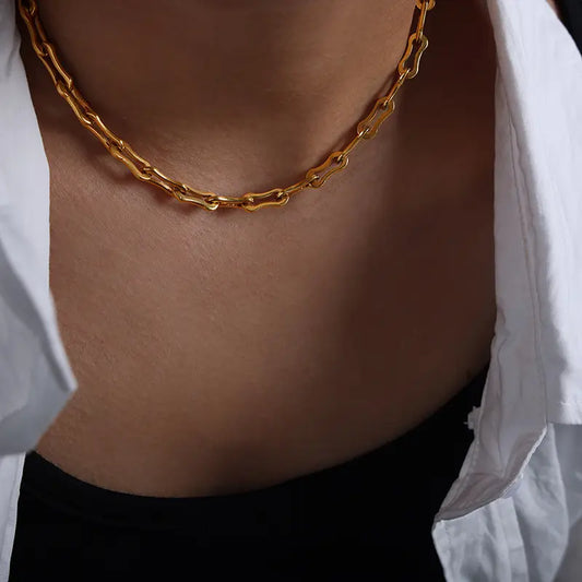 ESSENTIAL CHAIN NECKLACE