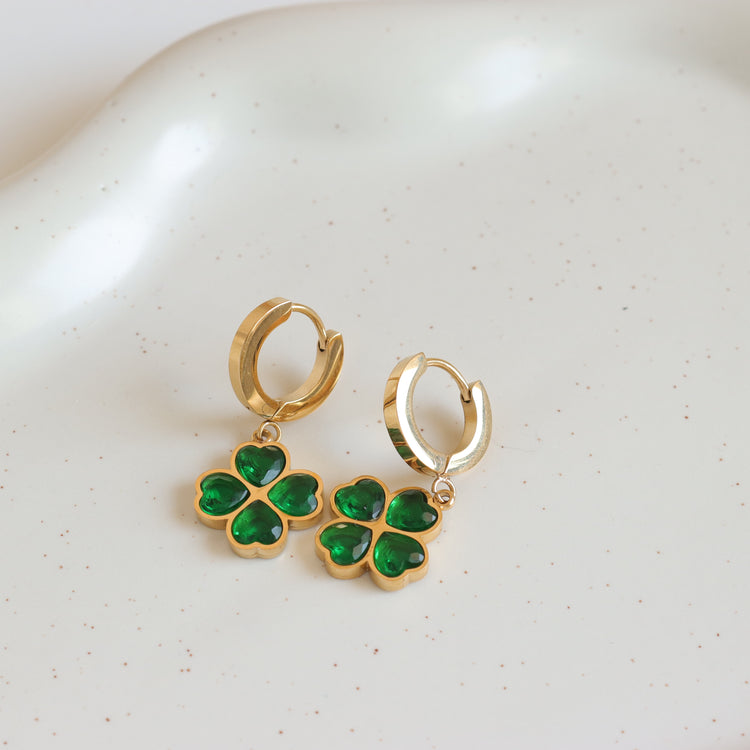 EMERALD CLOVER NECKLACE