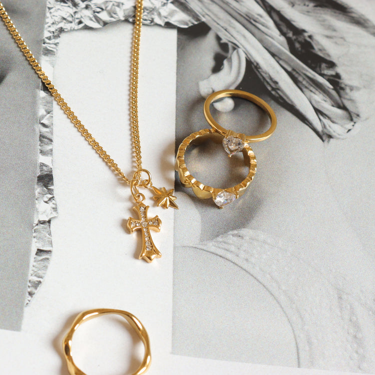 CROSS STAR NECKLACE