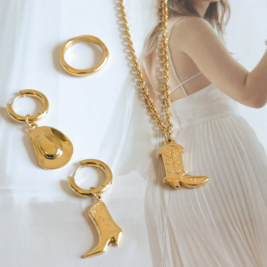 BOOT GOLD NECKLACE