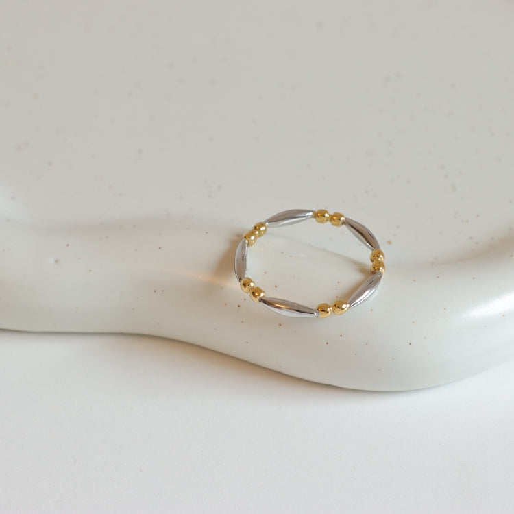 DAINTY RING