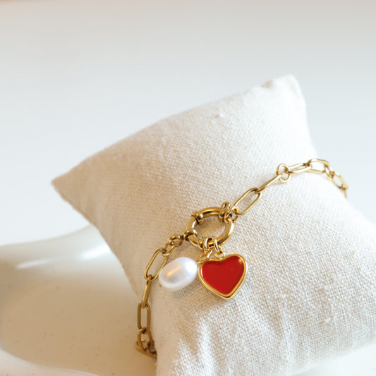 RED HEART PEARL BRACLET