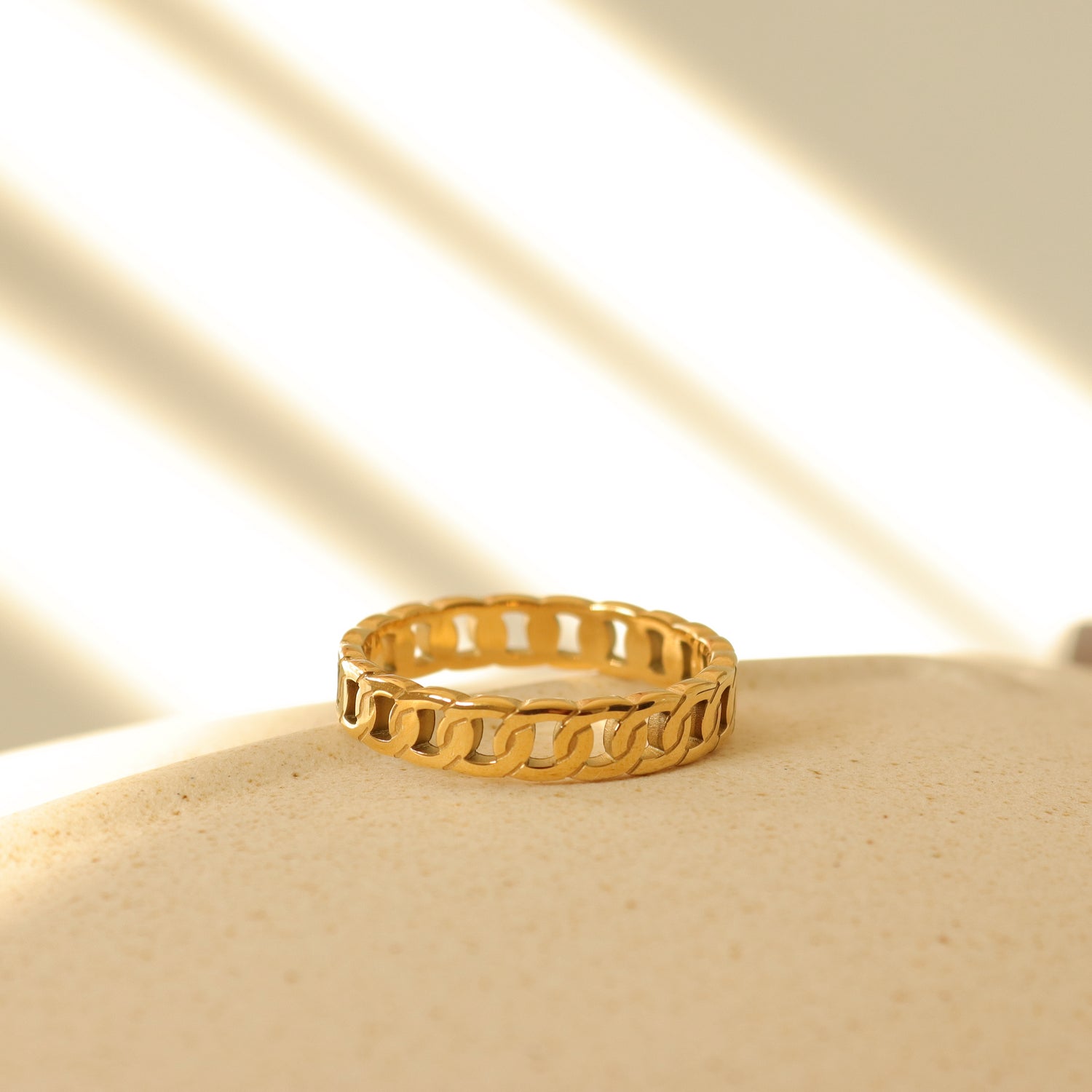 CHAIN RING-VENUS LOVES JEWELLERY