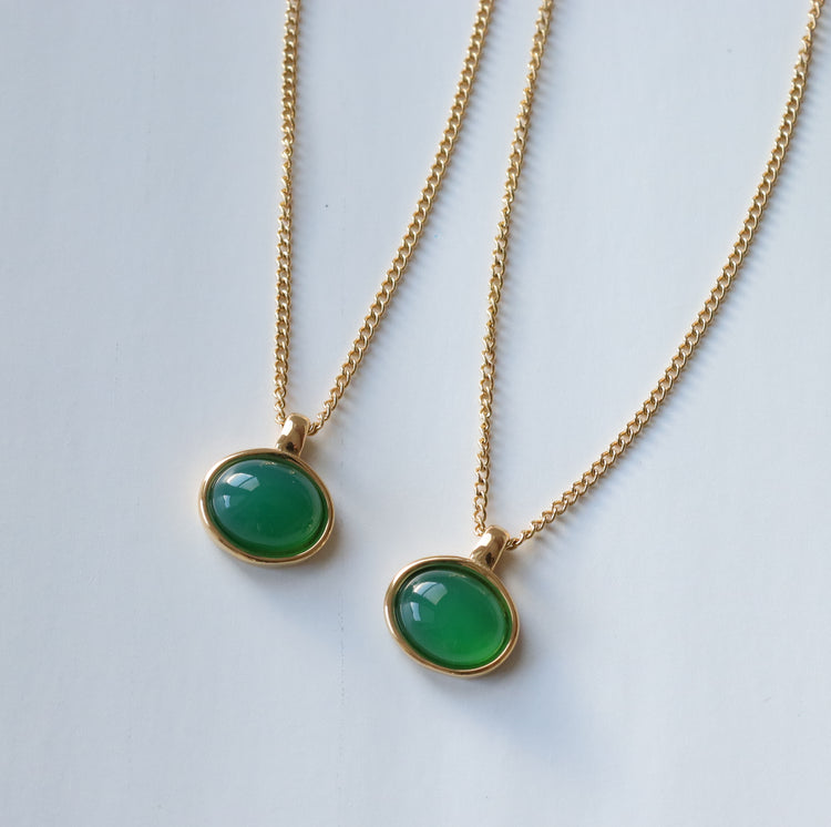 EMERALD OVAL  NECKLACE