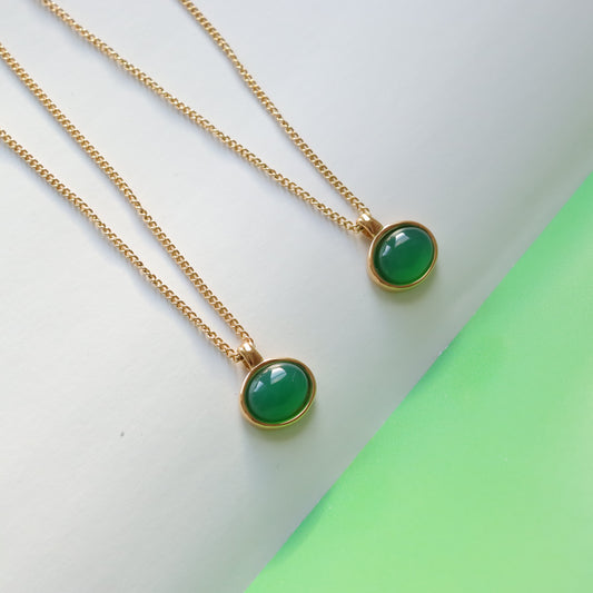 EMERALD OVAL  NECKLACE