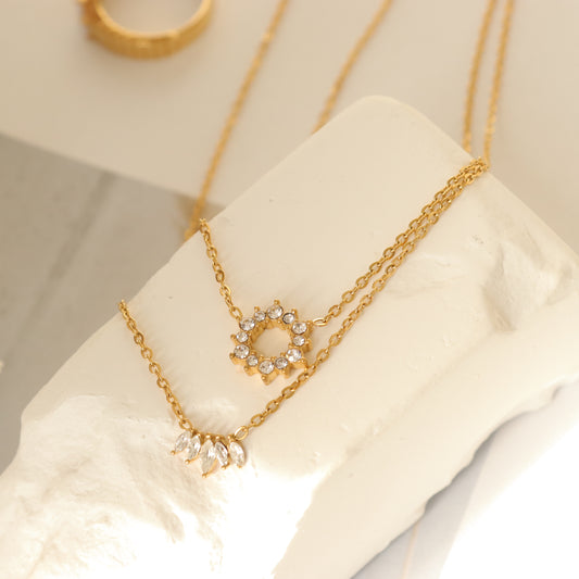 ELEGANT FLOWER PENDANT NECKLAC