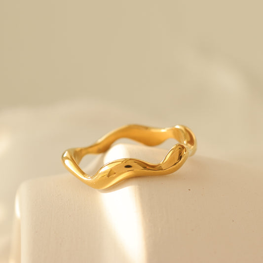 TEAM SCULPTURE RING