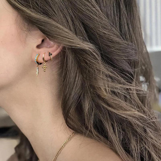 SINGLE LEAF MINI HOOP EARRING-VENUS LOVES JEWELLERY
