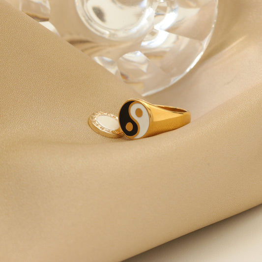 YIN/YANG GOLD RING