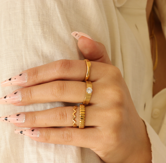 ELLA RING